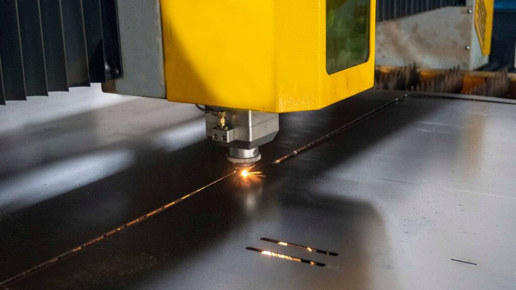 the advantages of using laser cutting