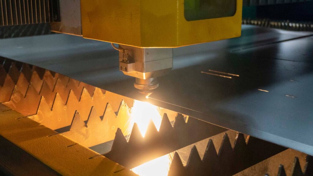 what is the process of laser cutting